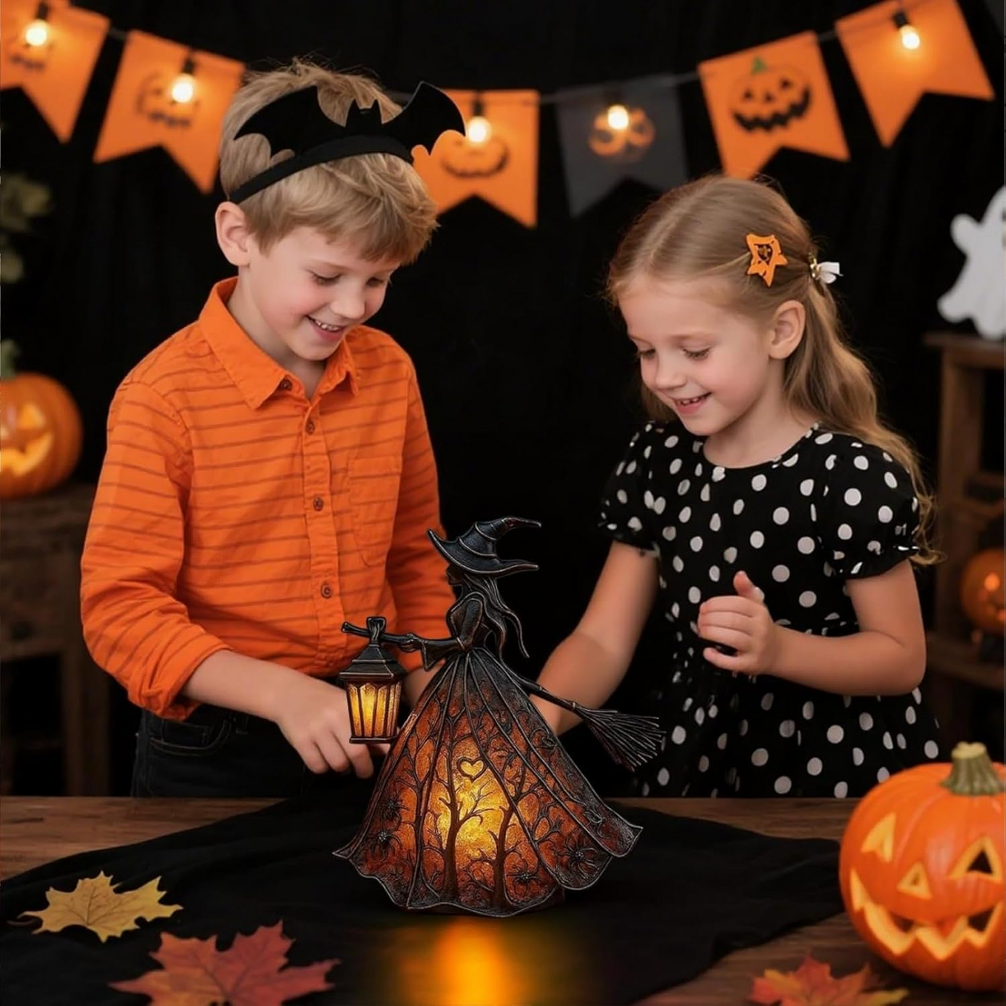 Lámpara de bruja Halloween con luz cálida gótica