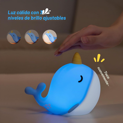 Luz nocturna infantil narval de silicona 7 colores táctil y recargable